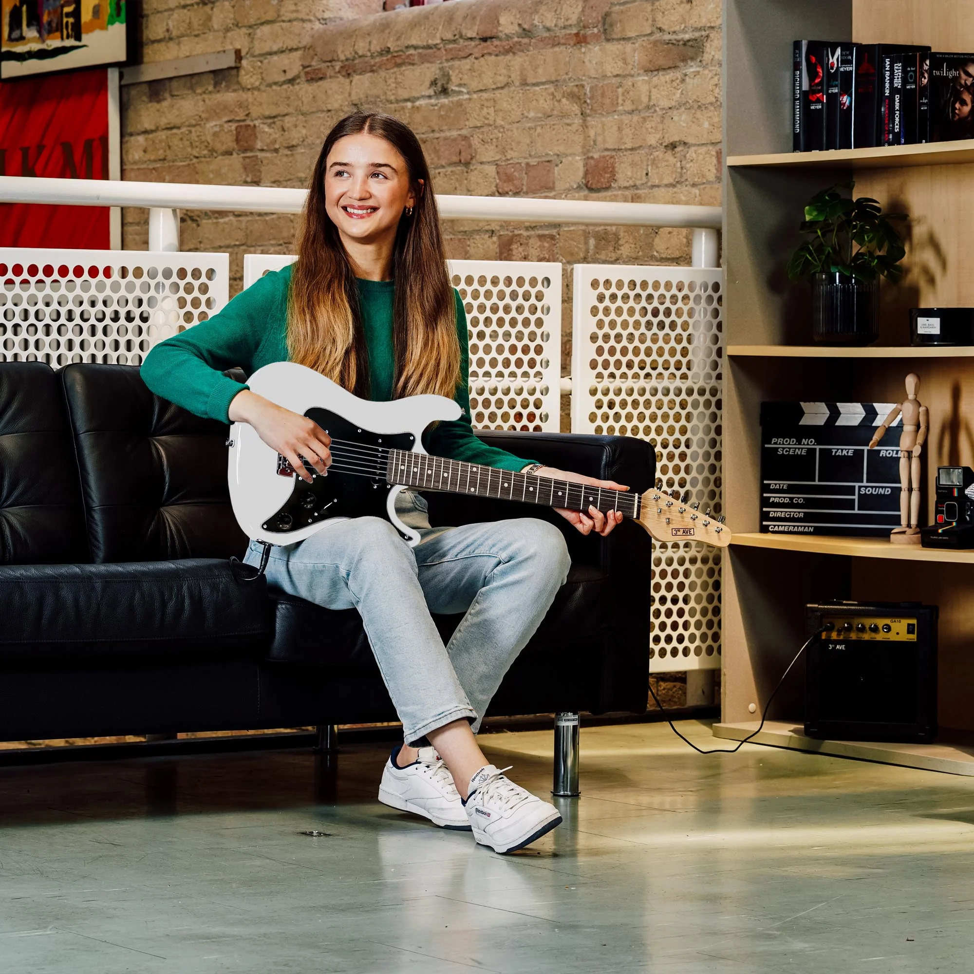 3rd Avenue 3/4 Size Electric Guitar Pack with Amp - Image 13