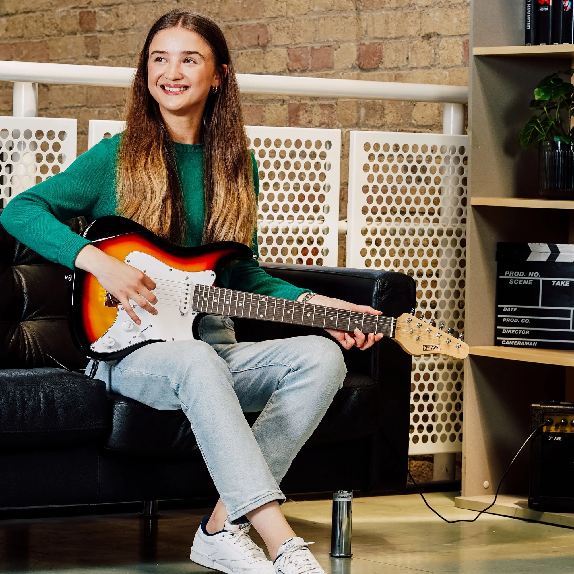 3rd Avenue 3/4 Size Electric Guitar Pack with Amp - Image 8