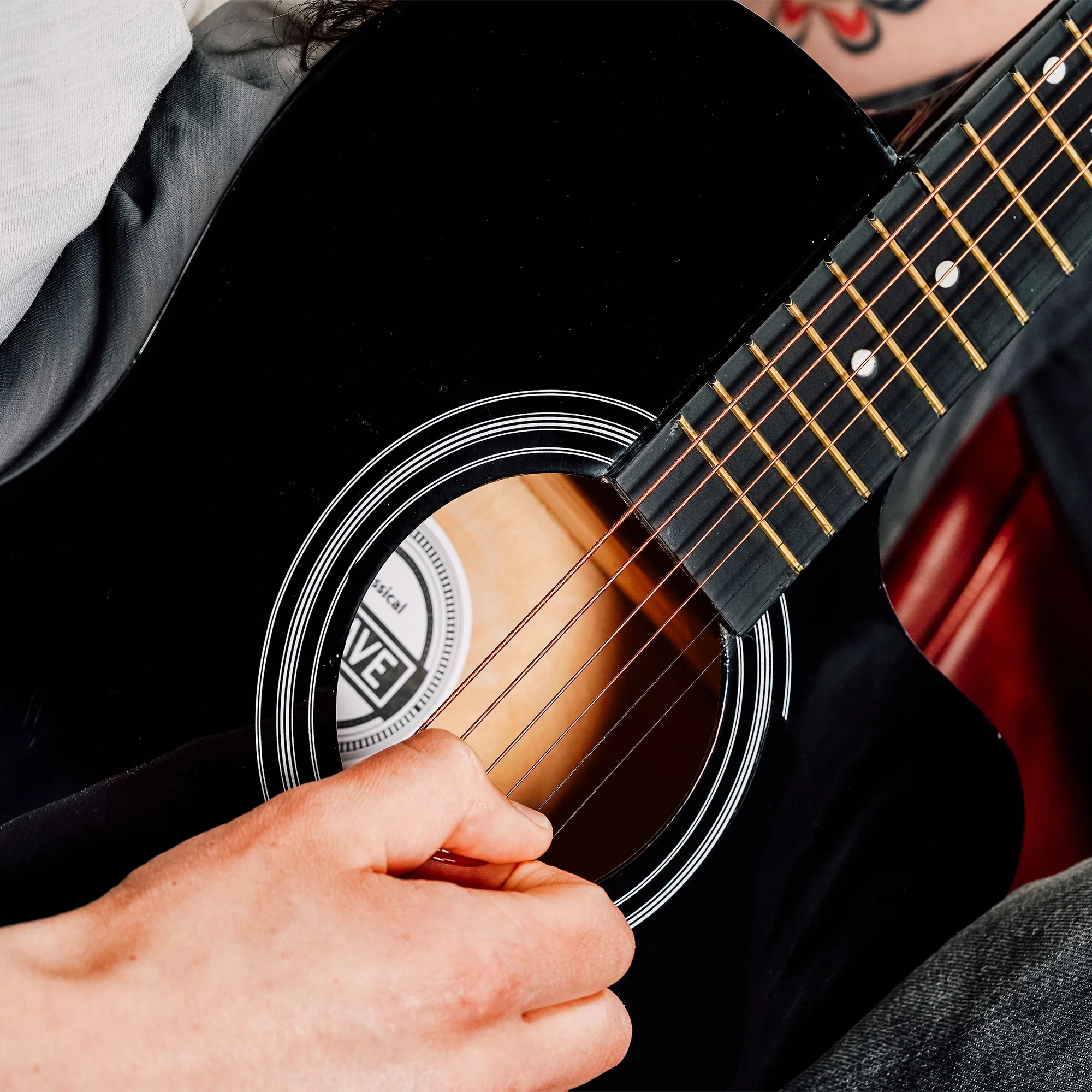 3rd Avenue Full Size Cutaway Acoustic Guitar Pack - Image 13