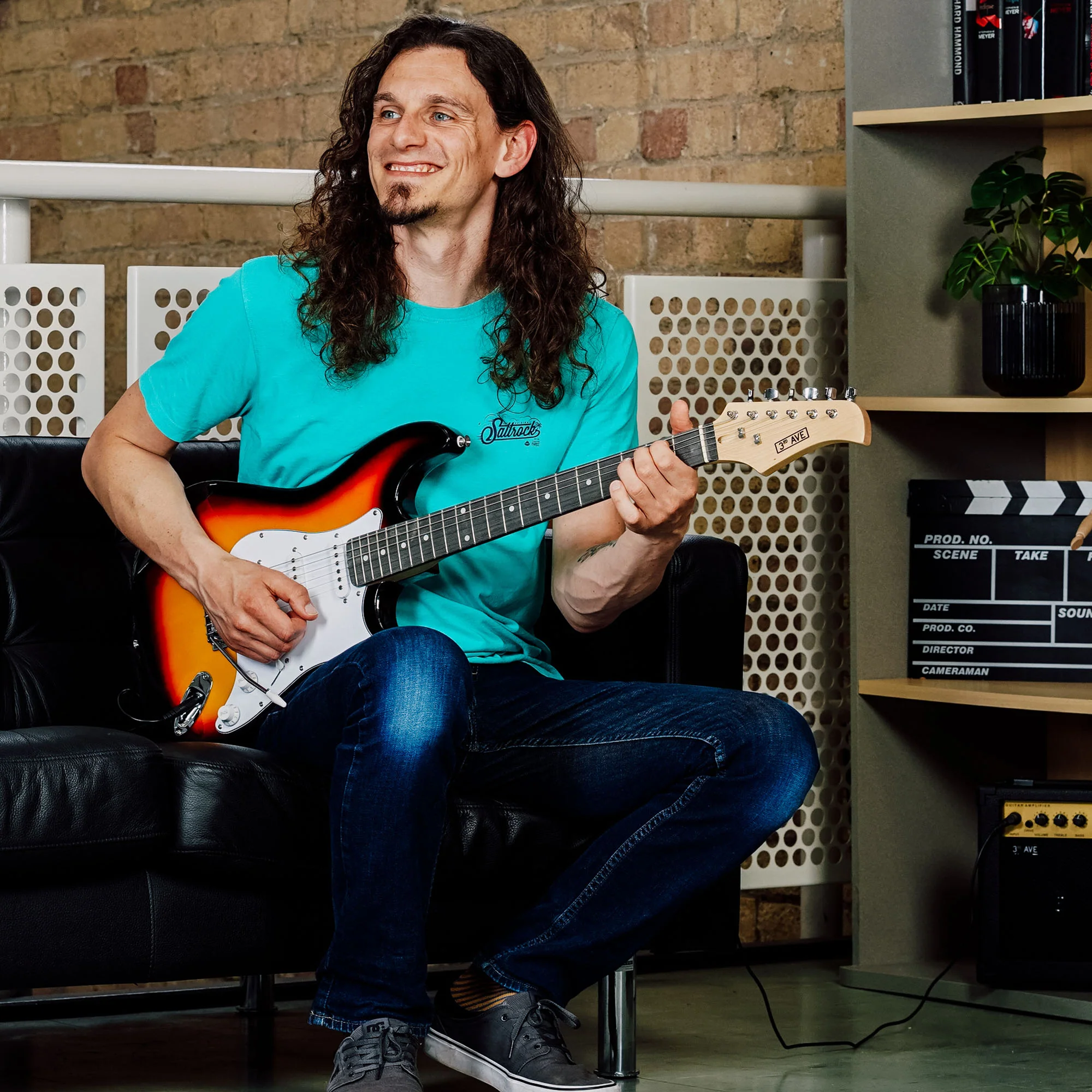 3rd Avenue Full Size Electric Guitar Pack with Amp - Image 29