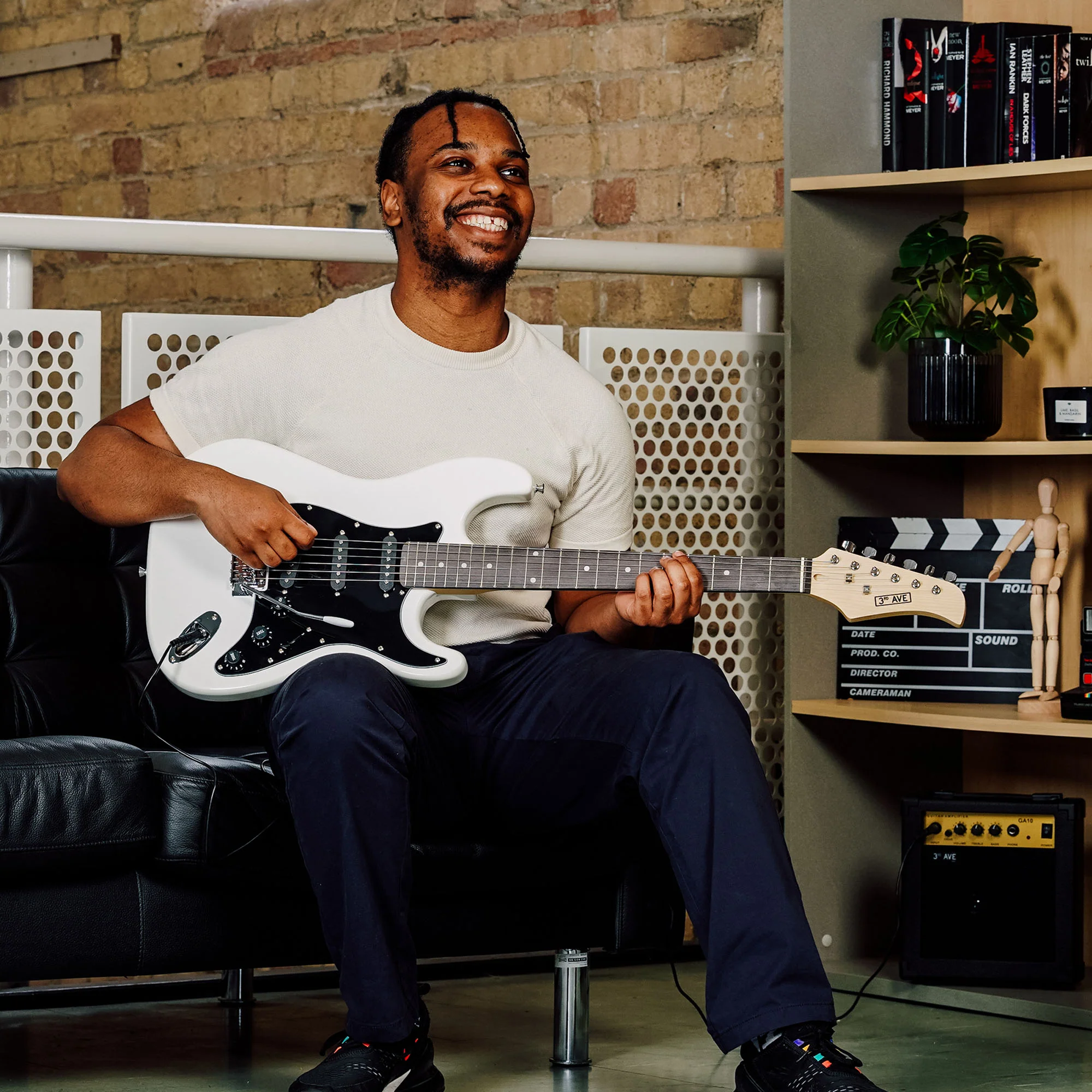 3rd Avenue Full Size Electric Guitar Pack with Amp - Image 35