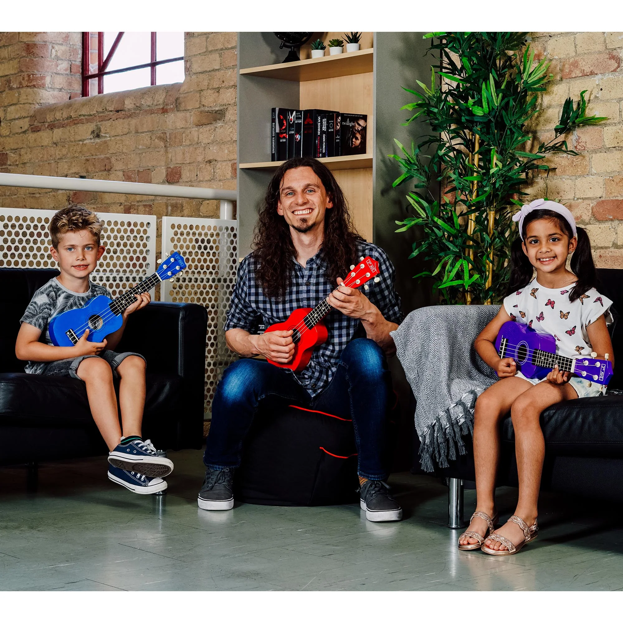 3rd Avenue Soprano Ukulele Starter Pack - Image 30