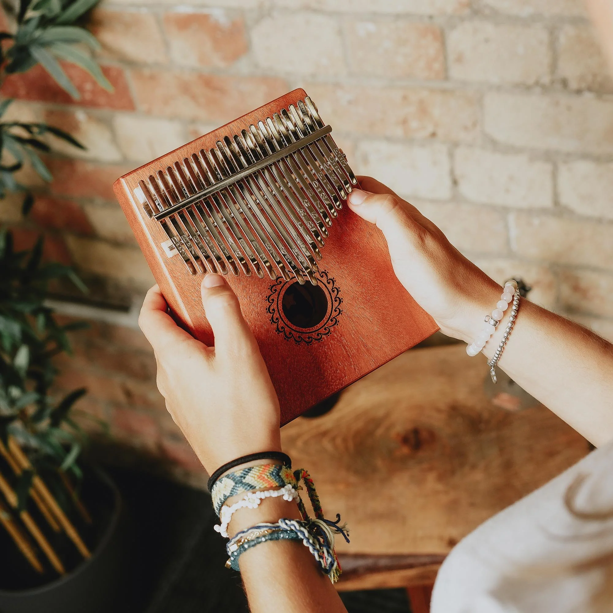 A-Star 21 Key Kalimba Thumb Piano - Natural - Image 4