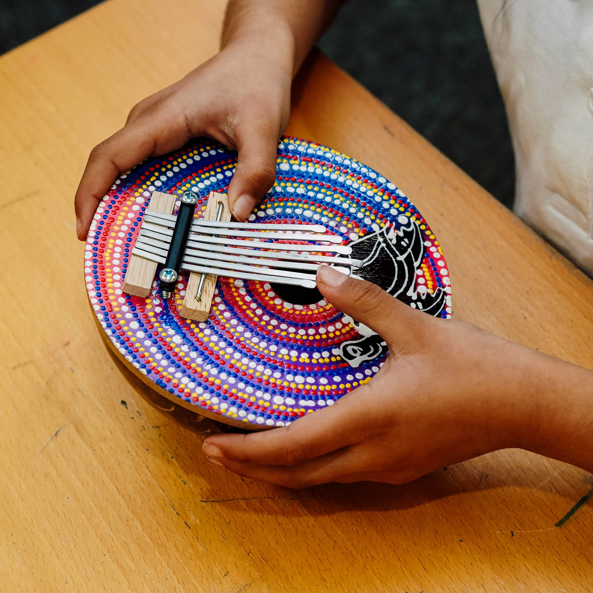 A-Star Painted Kalimba - Image 5