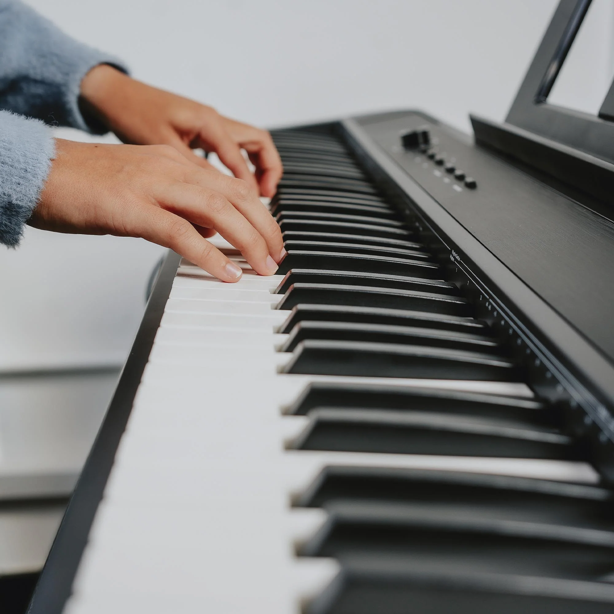 Axus AXD55 88 Note Digital Stage Piano - Image 6