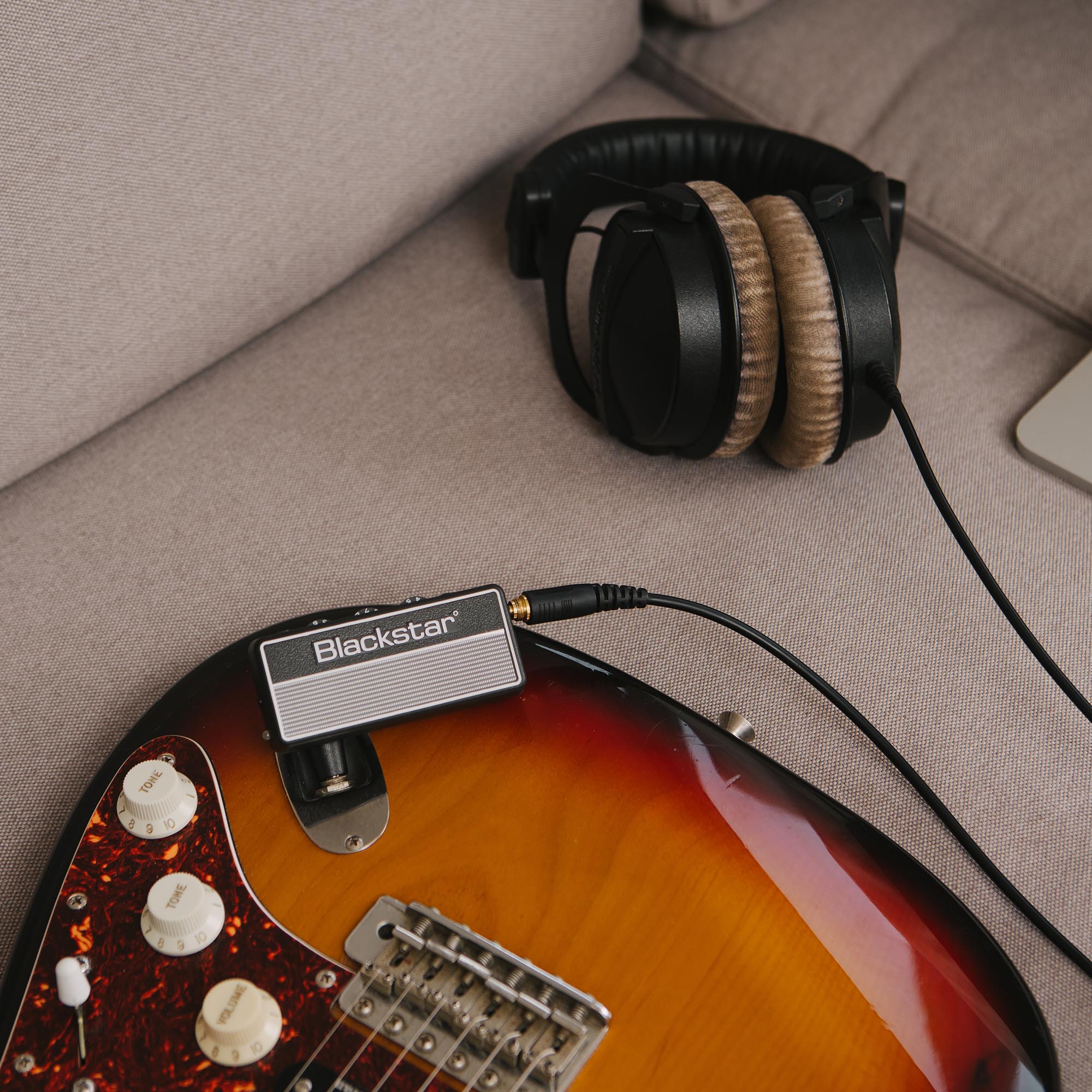 Blackstar Guitar Headphone Amplifier - Image 7