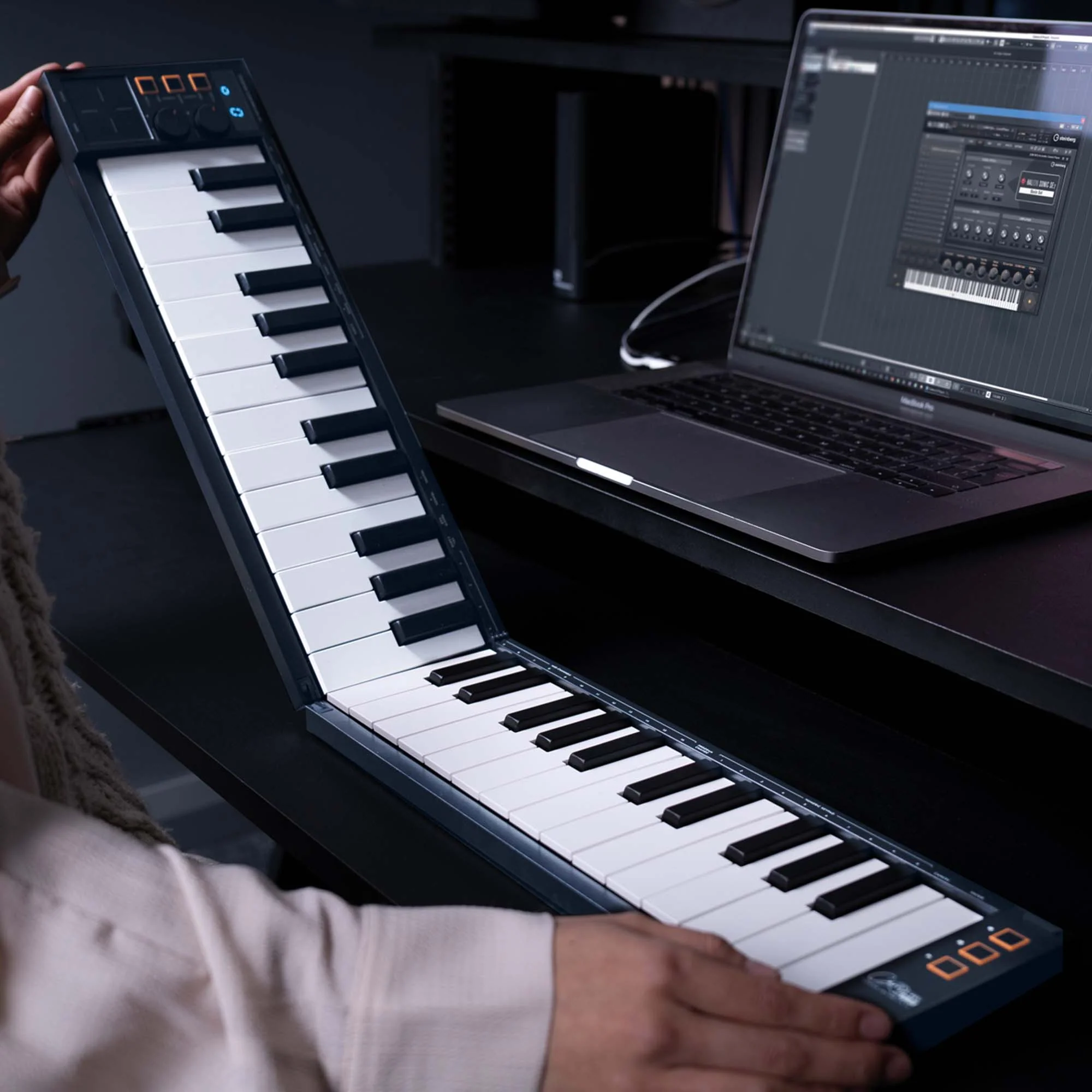 Carry-On 49 Key Folding MIDI Controller - Image 5