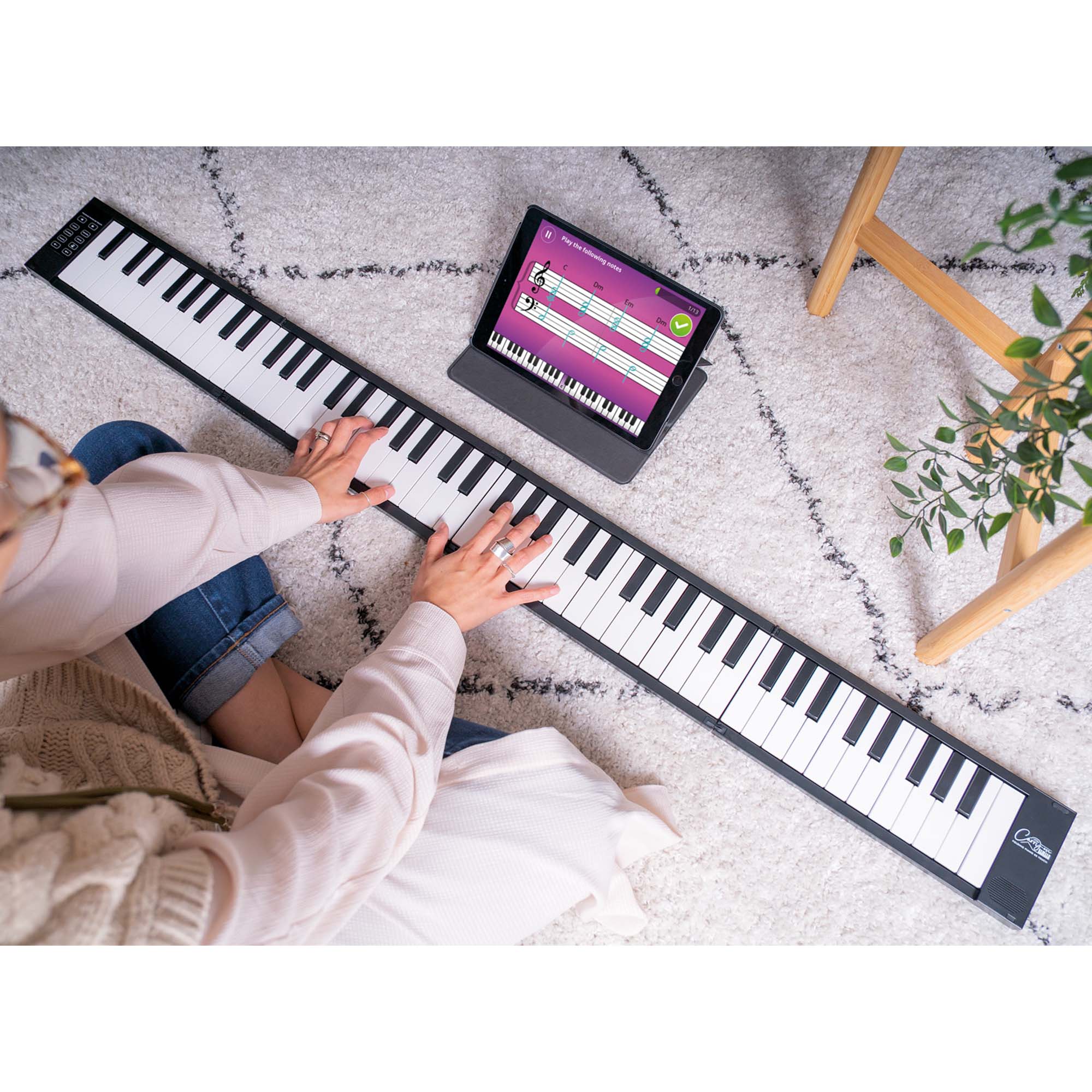 Carry-On 88 Key Touch Sensitive Folding Piano - Image 8