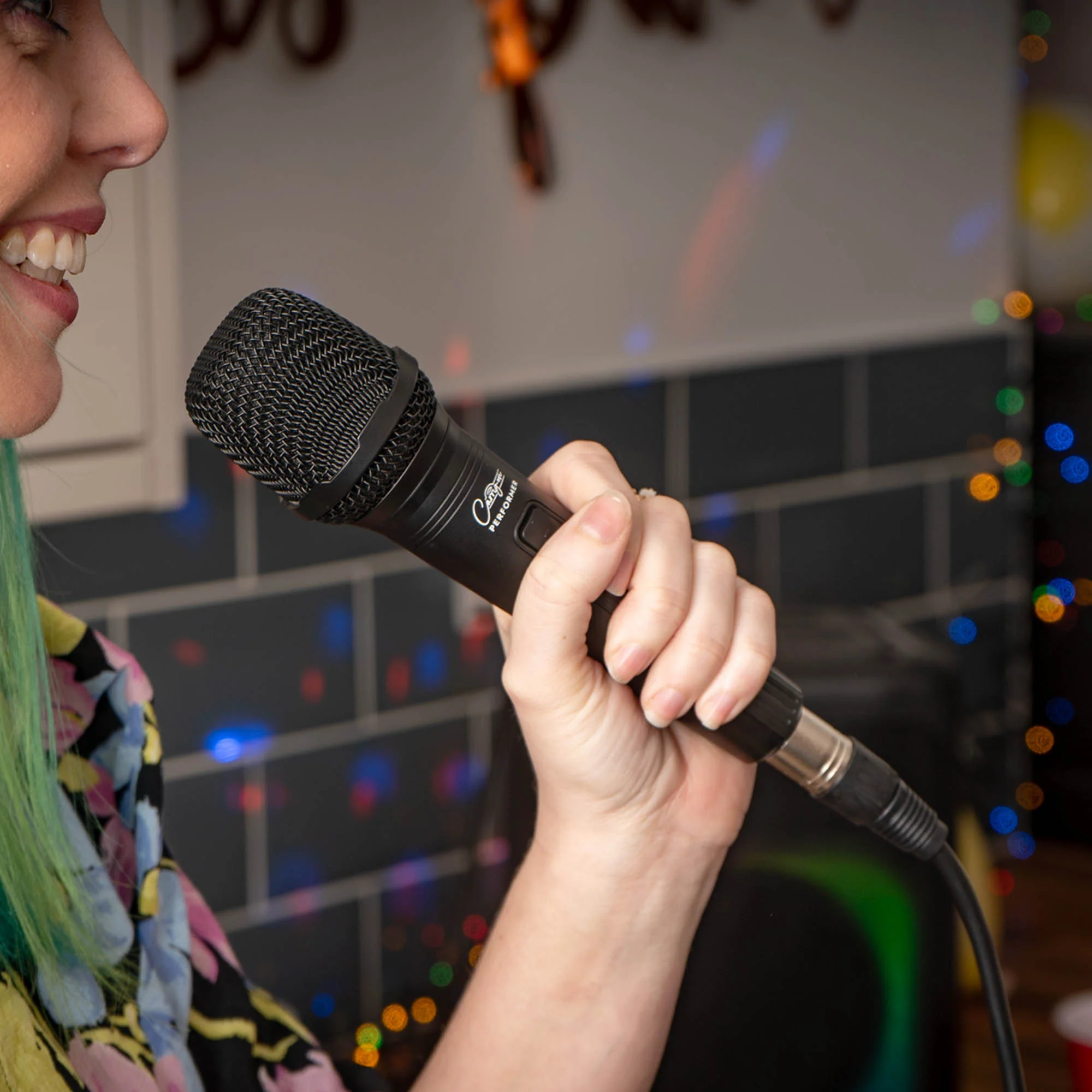 Carry-On Performer Dynamic Microphone - Image 7