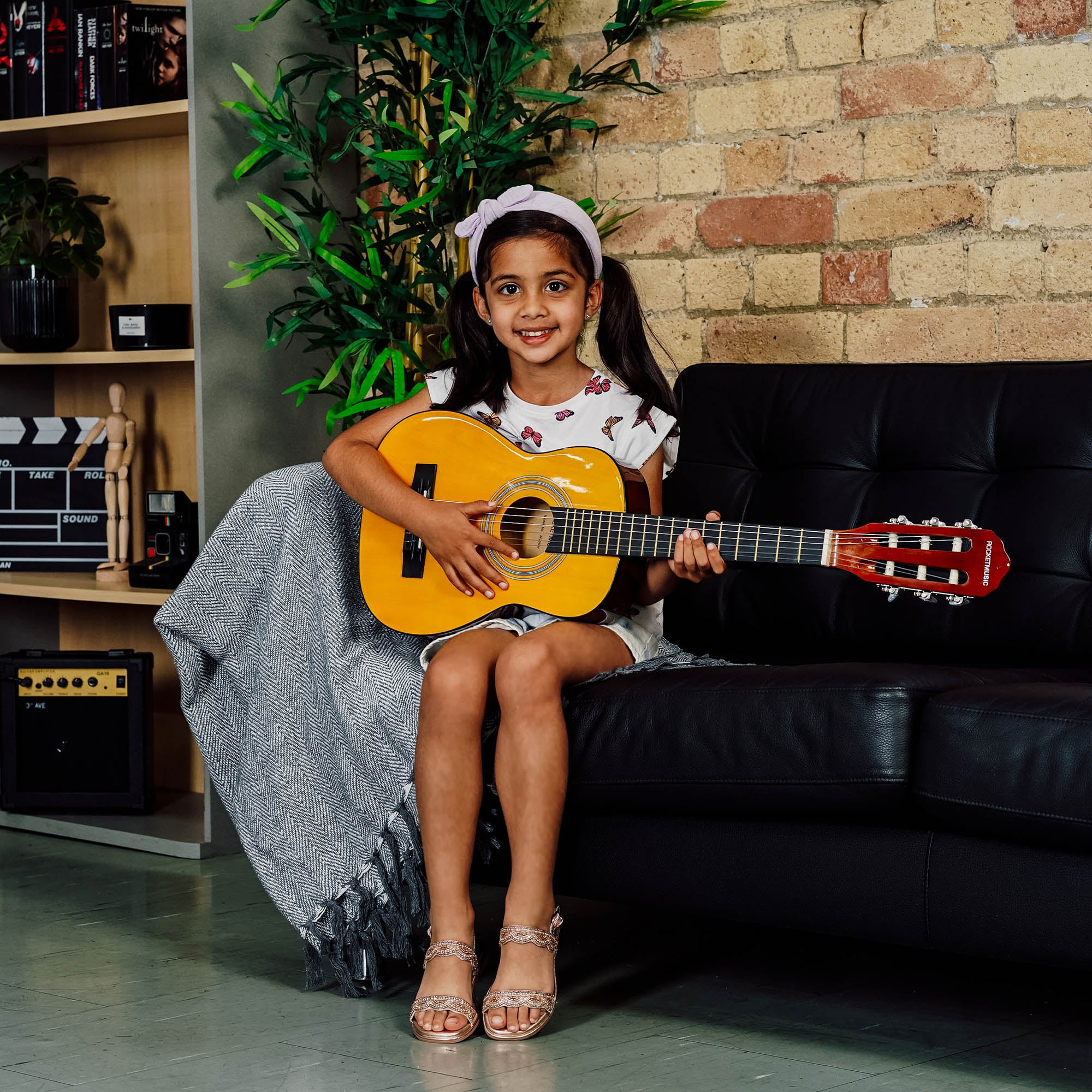 XF 1/4 Size Classical Guitar Starter Pack - Image 5