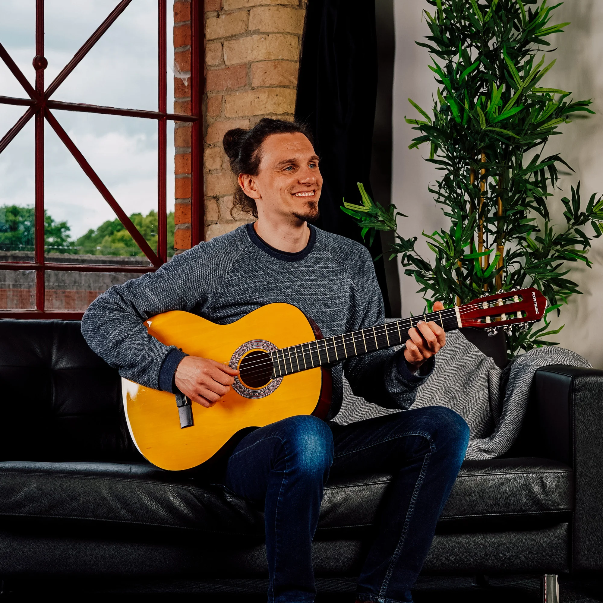 XF Full Size Classical Guitar Starter Pack - Image 5
