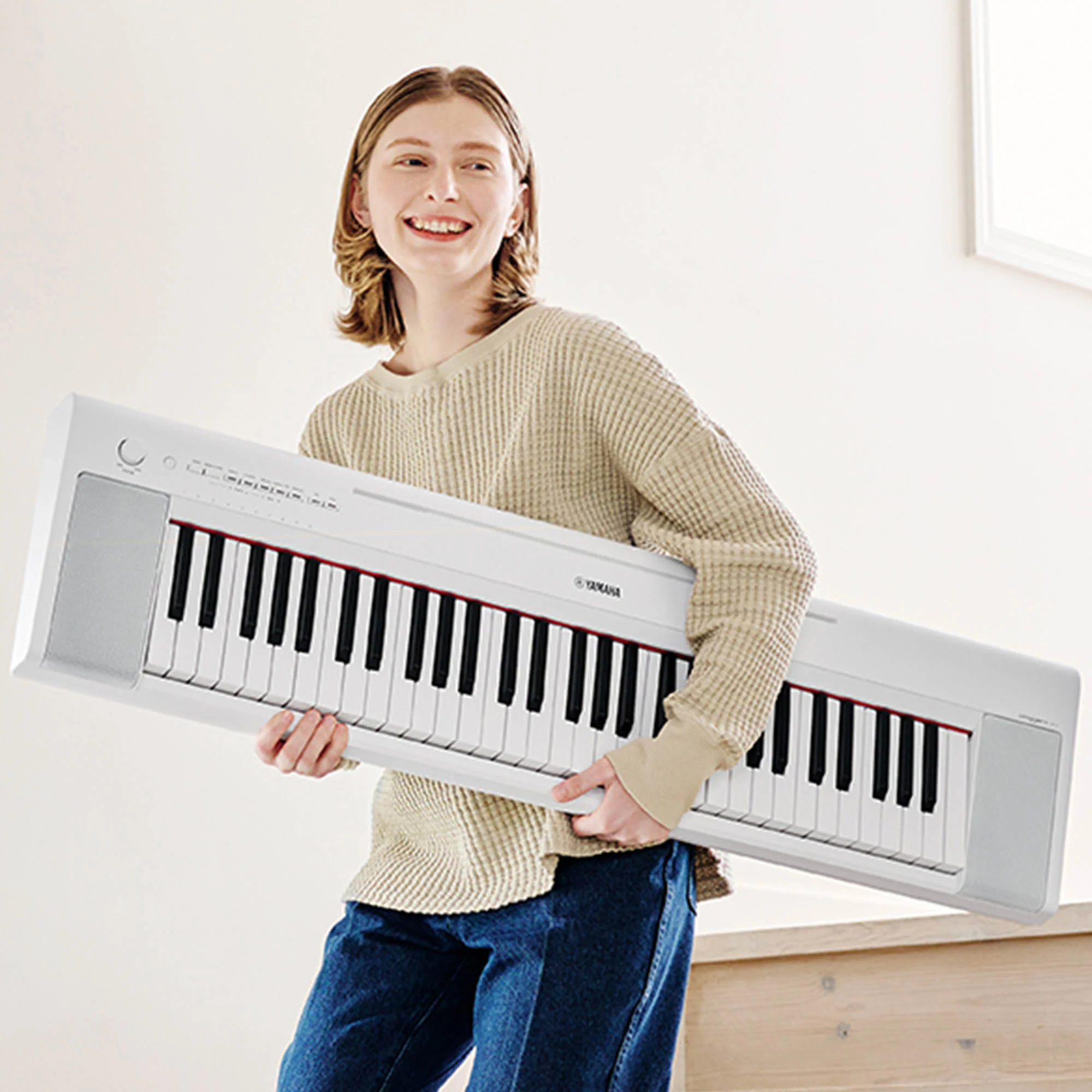 Yamaha Piaggero NP15 Electronic Keyboard - Image 11