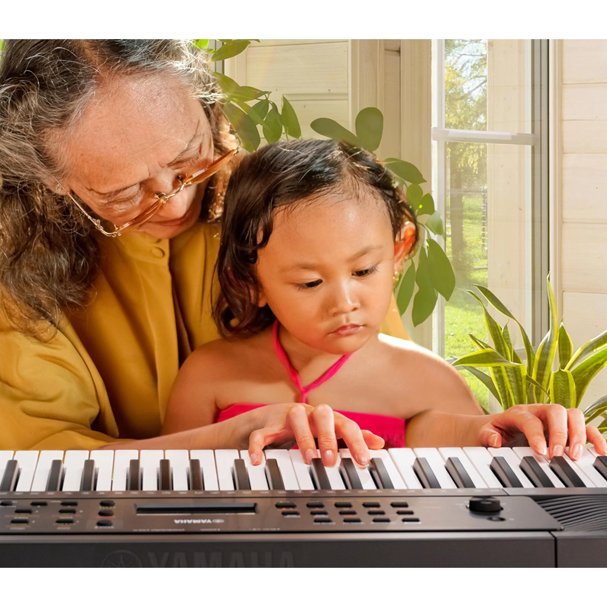 Yamaha PSR-E283 Portable Keyboard - Image 4
