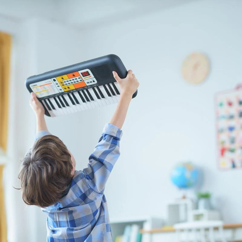 Yamaha PSS-F30 Mini Key Portable Keyboard - Image 8