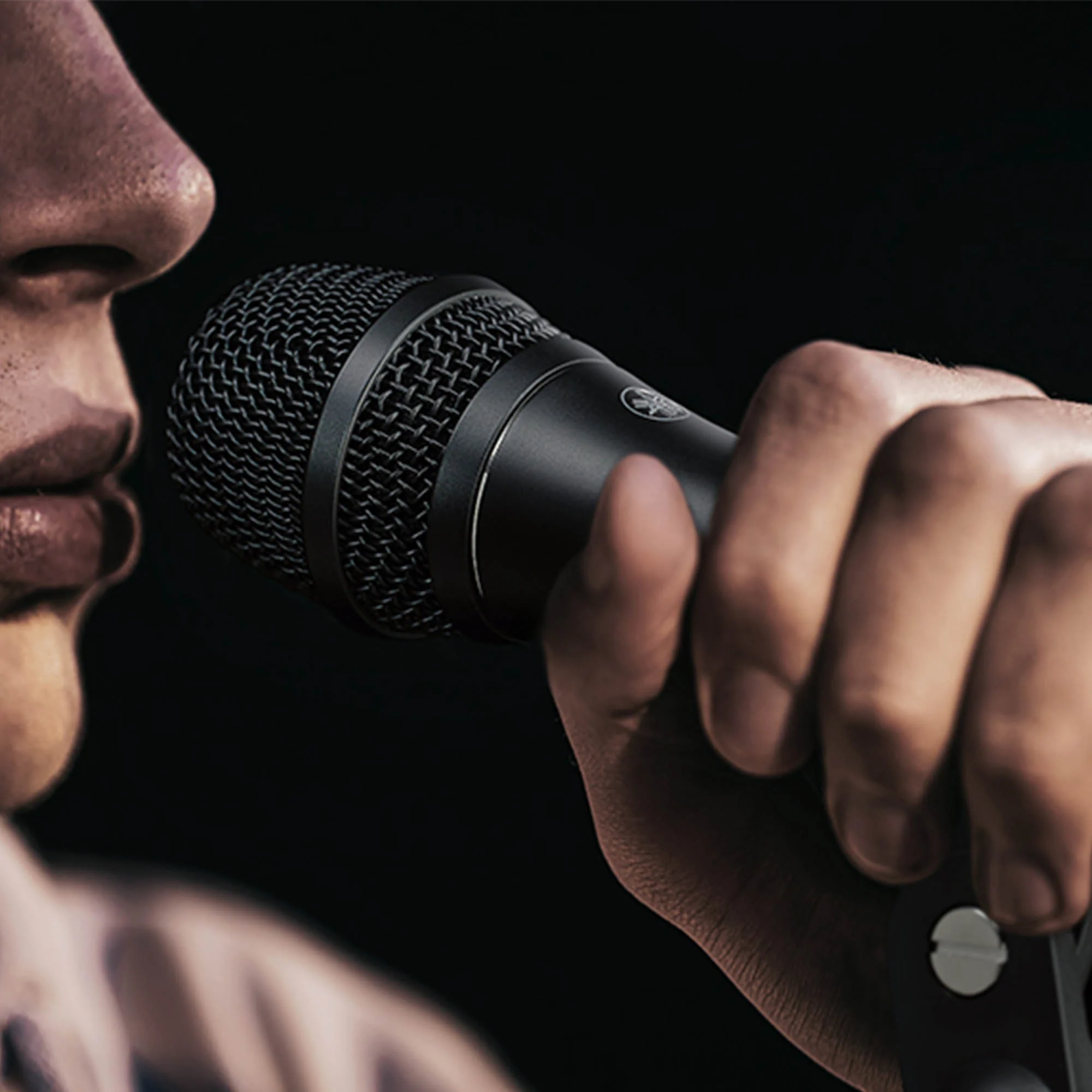 Yamaha YDM505 Dynamic Microphone - Image 5