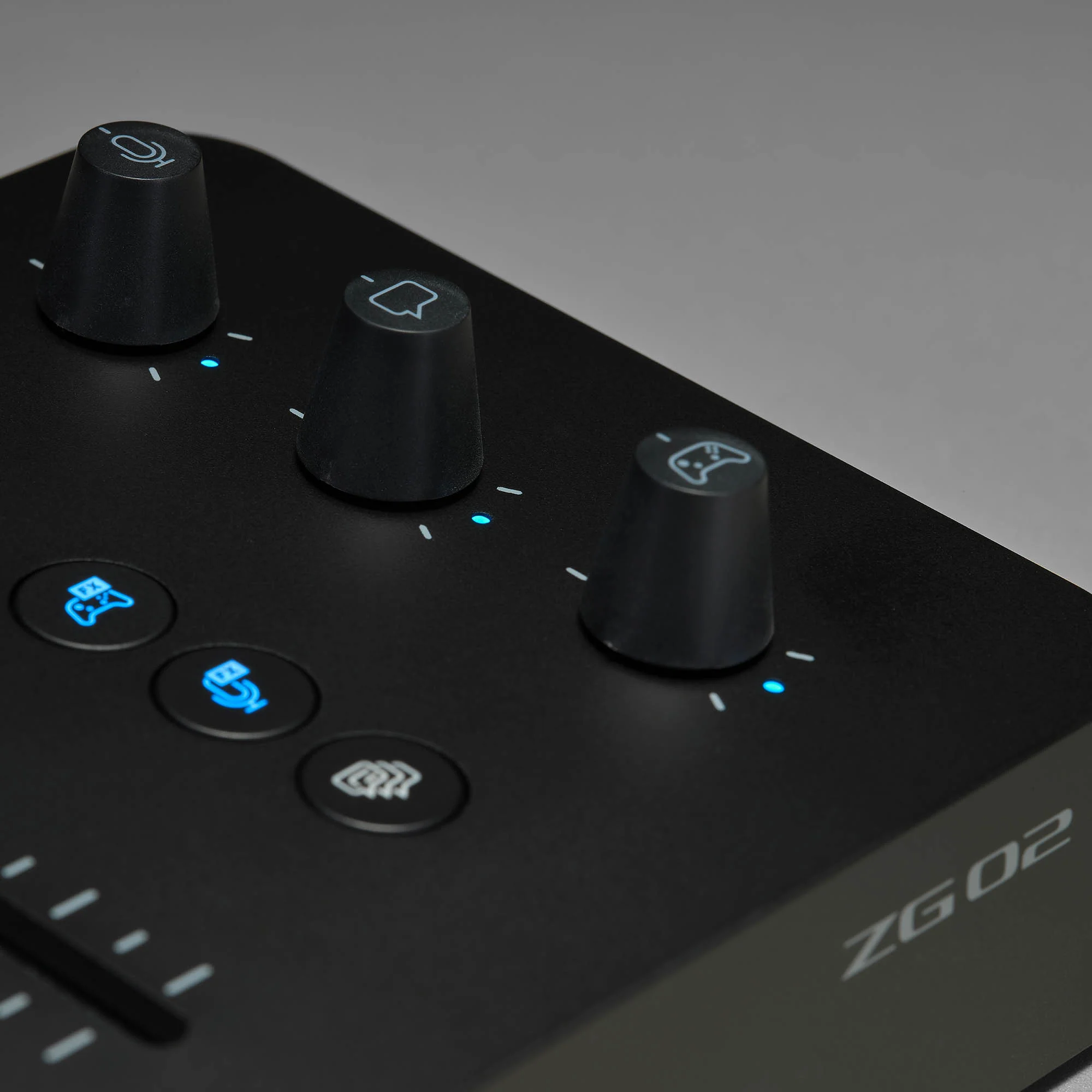 Yamaha ZG02 Gaming Mixer for Voice Chat and Game Streaming - Image 4
