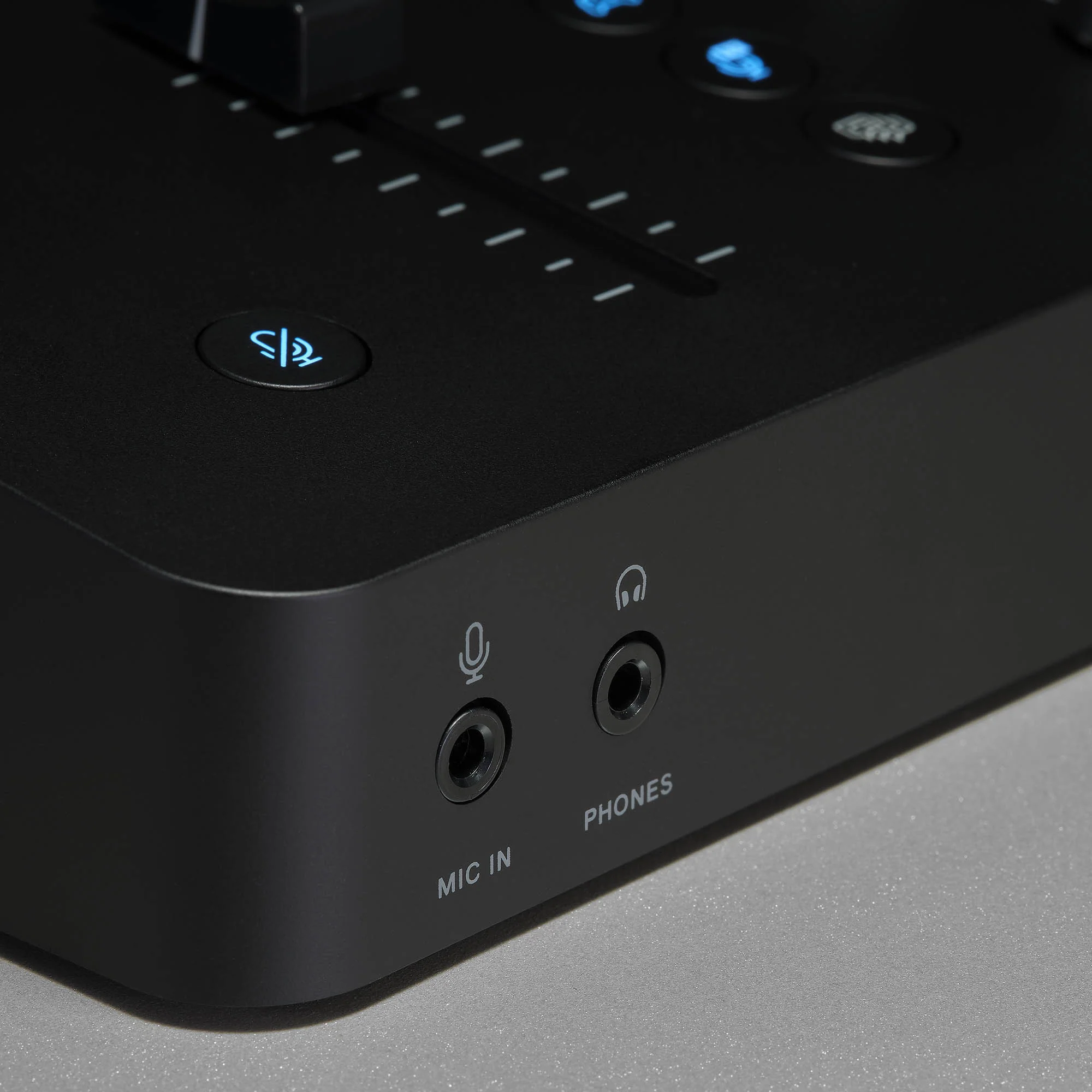 Yamaha ZG02 Gaming Mixer for Voice Chat and Game Streaming - Image 5